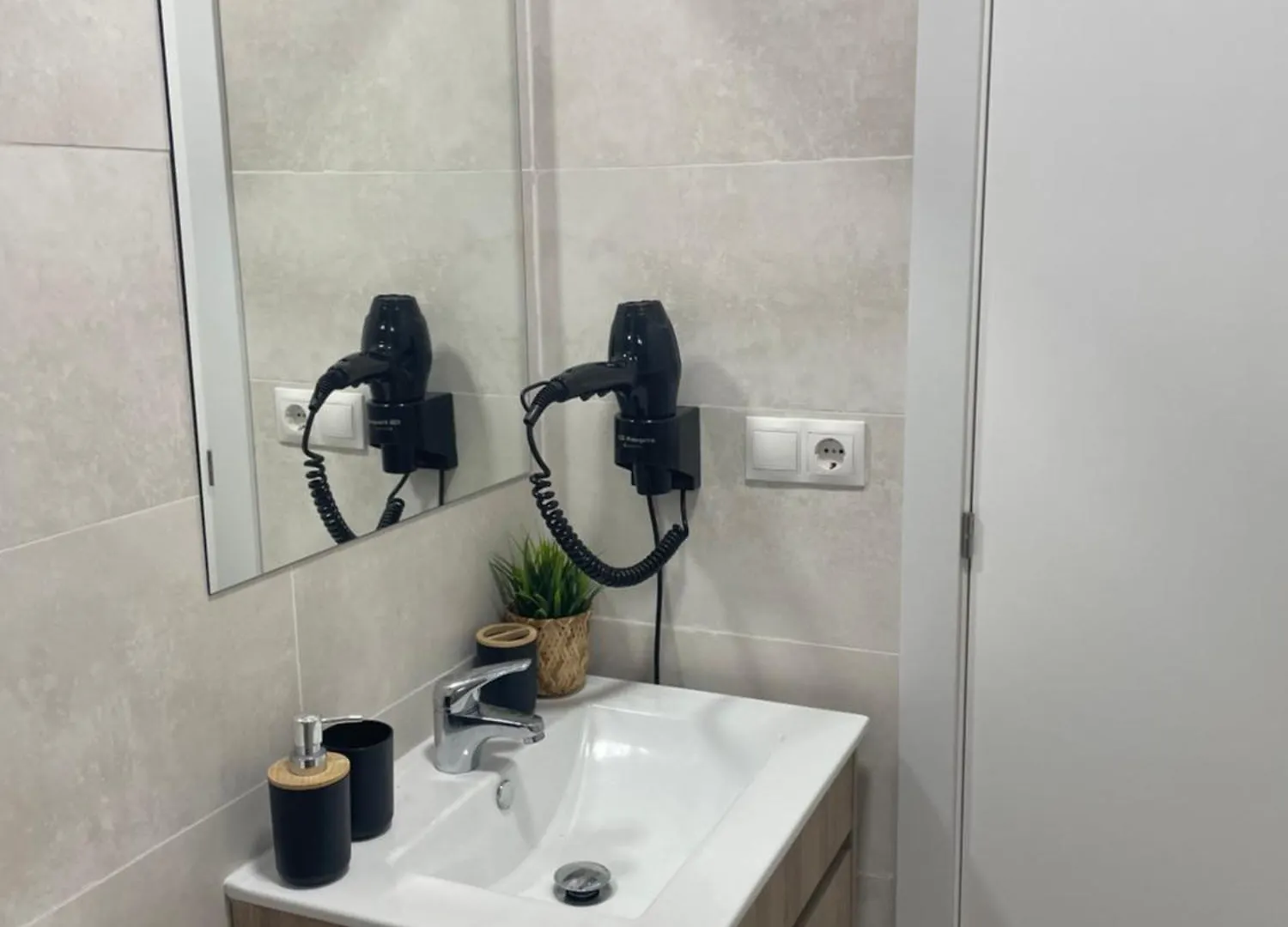 Martina I Apartment Malaga